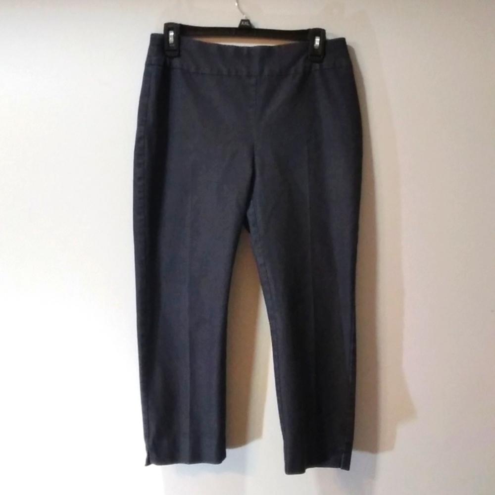 Chico's so slimming crop women's